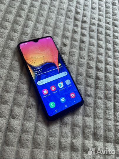 Samsung Galaxy A10, 2/32 ГБ