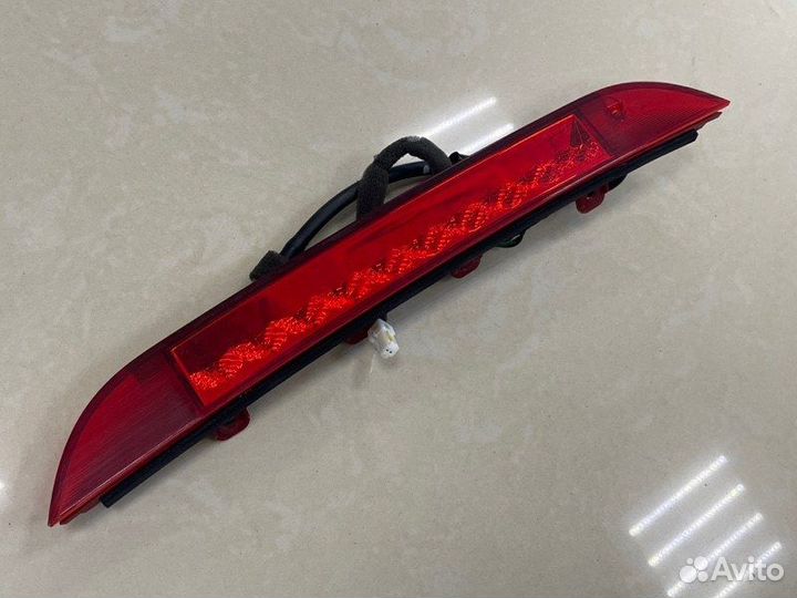 Стоп-сигнал дополнительный Hyundai Grand Santa Fe