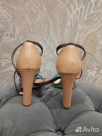 Босоножки 35 размер