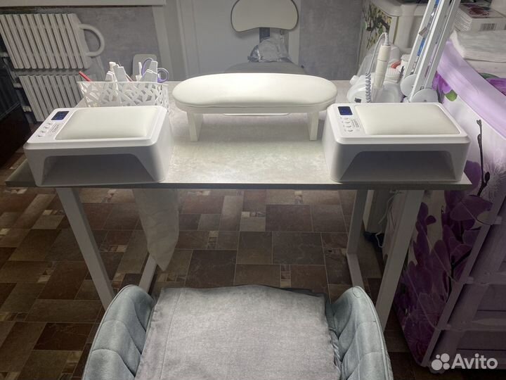 Маникюрный стол с вытяжкой бу