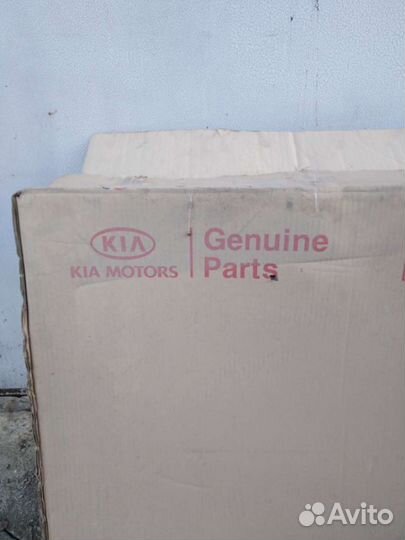 Радиатор охлаждения двигателя KIA sorento II