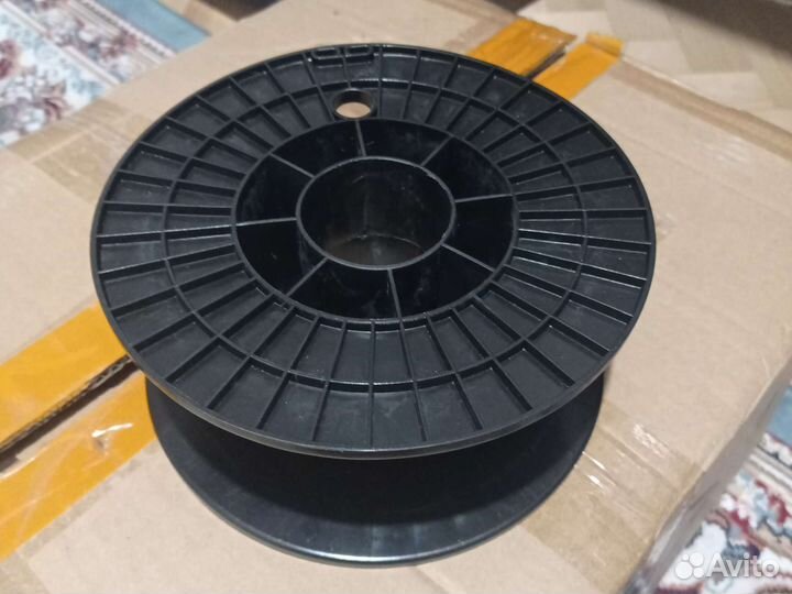 Катушка для намотки различных материалов