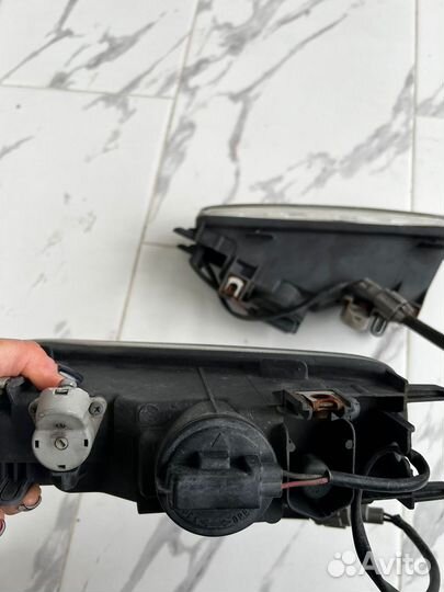 Туманки Nissan Elgrand