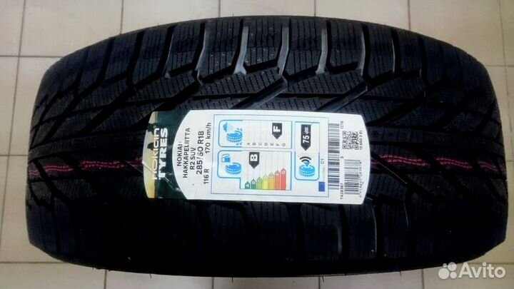 Nokian Tyres Hakkapeliitta R2 255/55 R20 110R