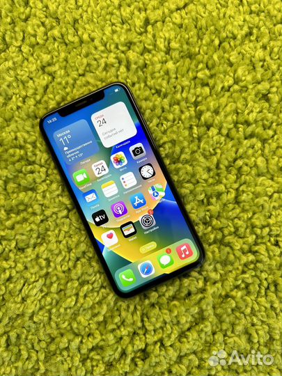 iPhone X, 64 ГБ