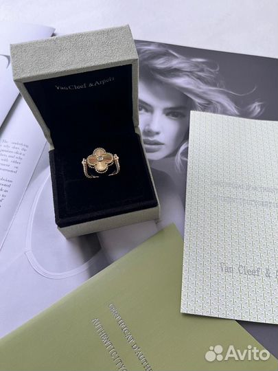 Van cleef кольцо