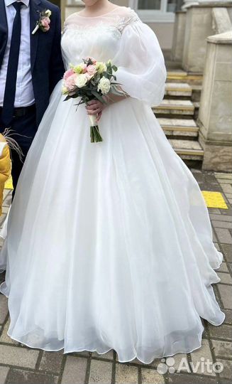 Свадебное платье