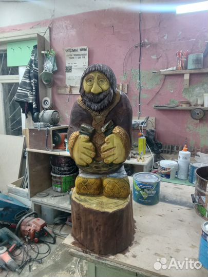 Домовые из дерева