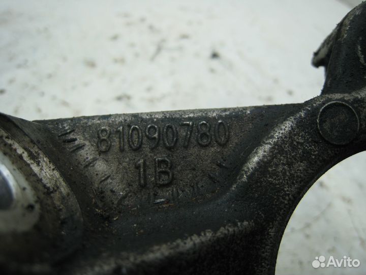 Кронштейн подвесного подшипника полуоси Пежо