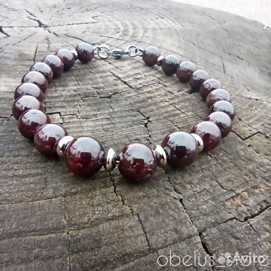 Гранатовый браслет