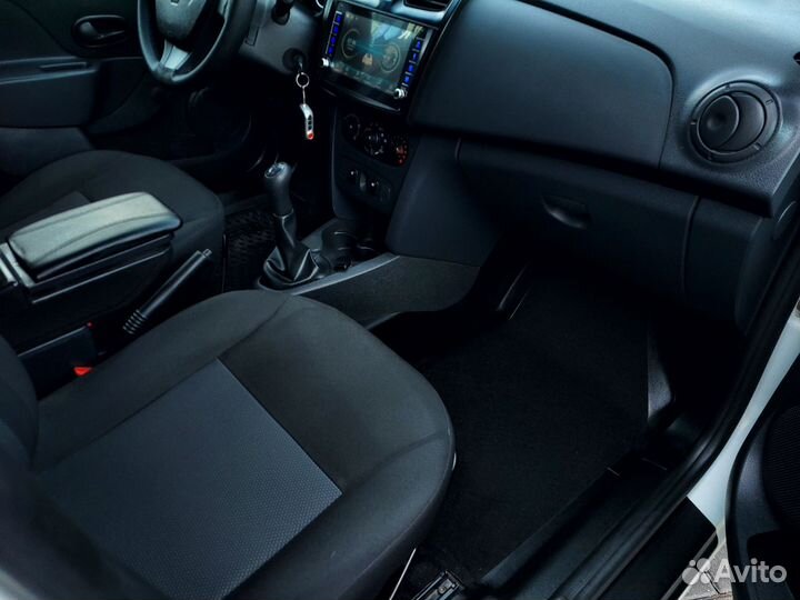 Renault Logan 1.6 МТ, 2017, 166 312 км