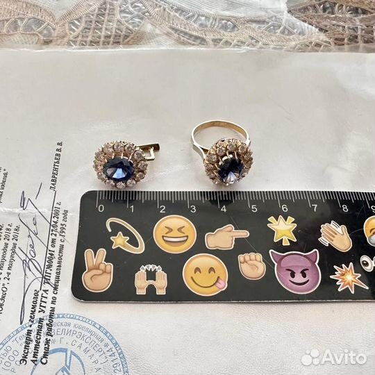Серьги и кольцо с сапфирами и бриллиантами