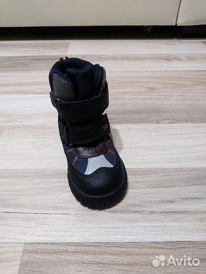 Новые мембранные ботинки р.22 и 23