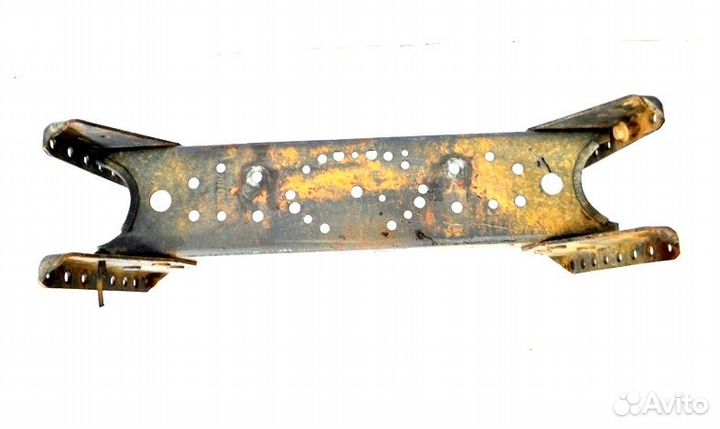 Траверса рамы volvo FM (01.05)