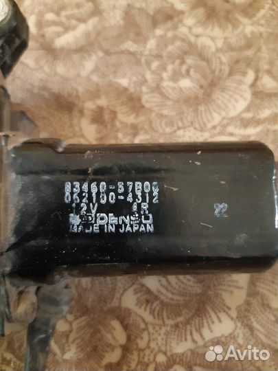 Стеклоподъемник левый Suzuki Vitara 1.6 L 1997