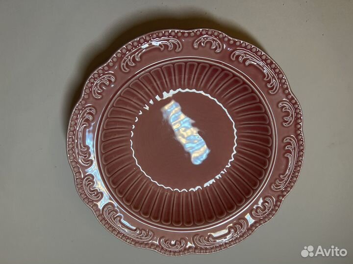 Новая фарфоровая глубокая тарелка