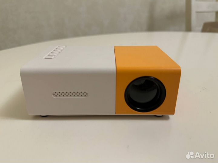 Мини проектор