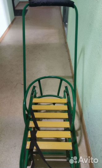 Детские санки с выдвижными колесами