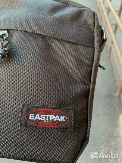 Сумка через плечо eastpak