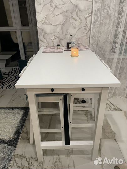 Барный стол и стулья IKEA