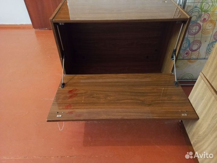 Стол письменный