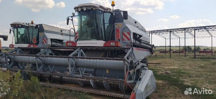 Комбайн Ростсельмаш Vector 410, 2011