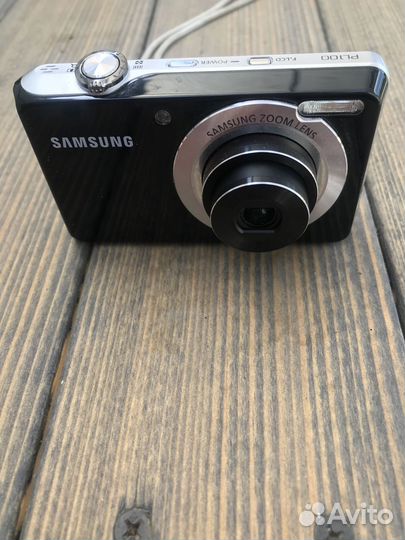 Компактный фотоаппарат