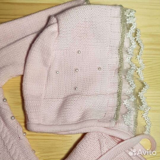 Комплект на выписку для девочки новый