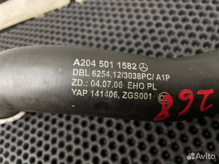 Патрубок охлаждения левый Mercedes-Benz C-Class