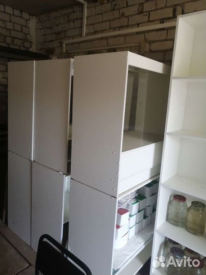 Полки стеллажи, витрины деревянные бу