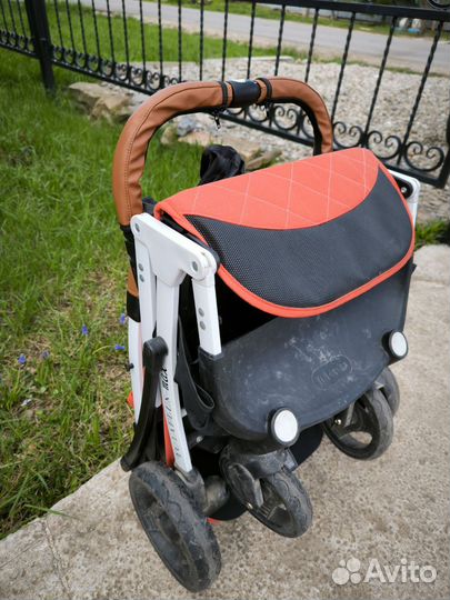 Прогулочная коляска