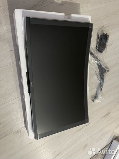 Монитор Acer 27