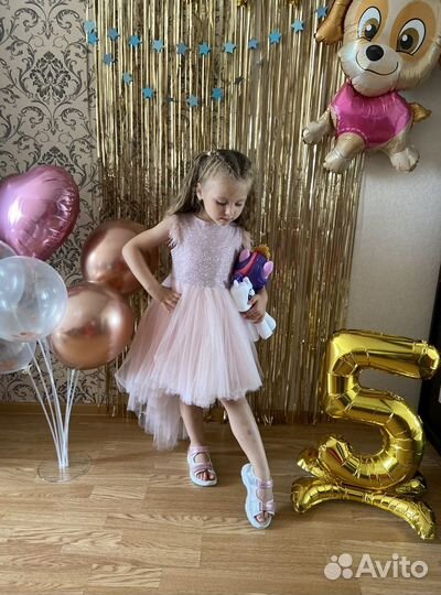 Платье нарядное