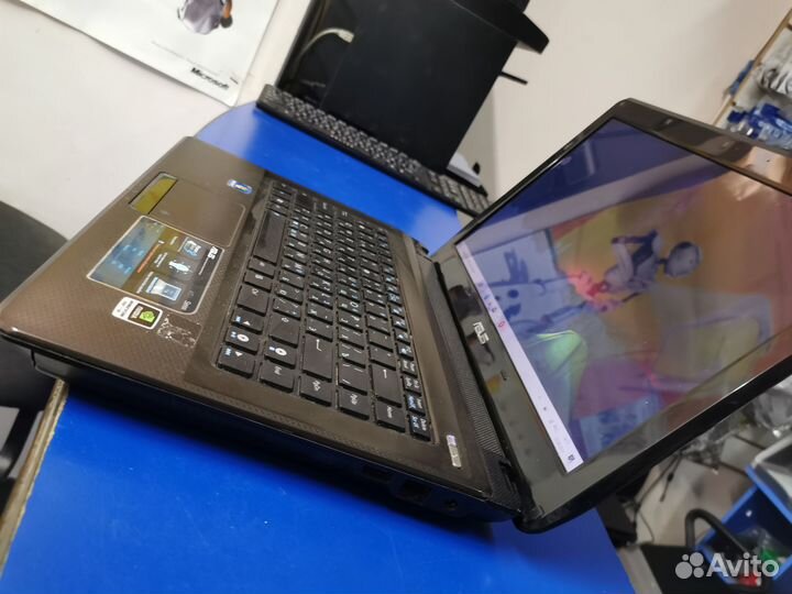 Ноутбук Asus Pentium 6100/3Gb/Hdd 320/14 дюймов