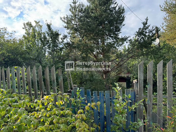 Дача 20 м² на участке 4,3 сот.