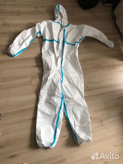 Комбинезон защитный одноразовый