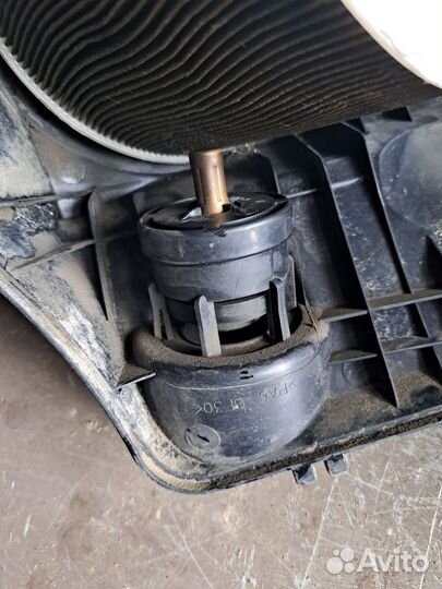 Корпус воздушного фильтра Audi A6 C6