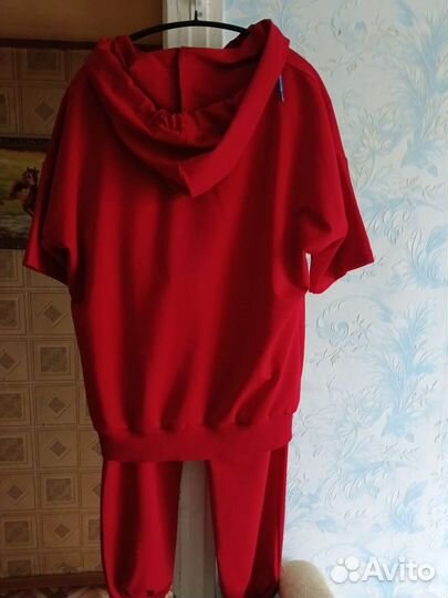 Костюм спортивный