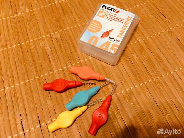 Цветные щёточки для брекетов