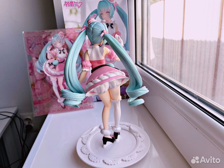 Аниме фигурка Хацуне Мику Exceed оригинал