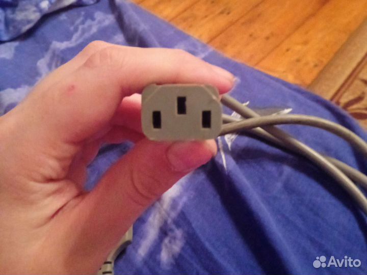 Кабель для компьютера