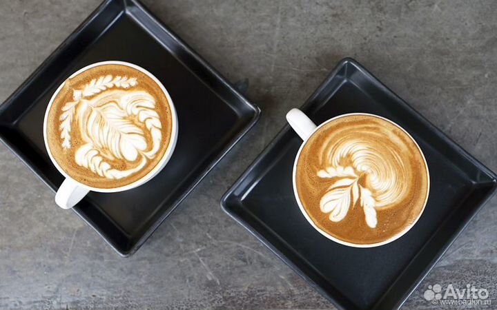 Официант кафе на Арбате 5600 за смену