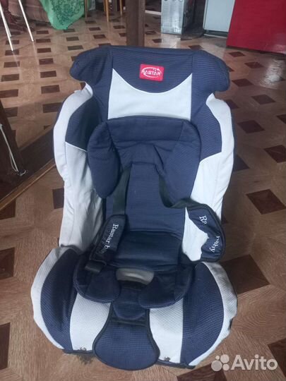 Детское автокресло от 0.6 до 4 лет