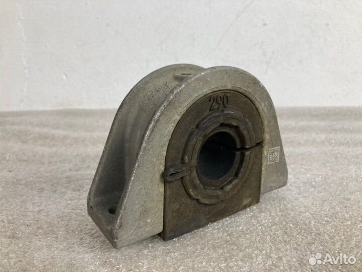 Скоба стабилизатора передняя Bmw 5 7 8 X5 X6 X7 Xm