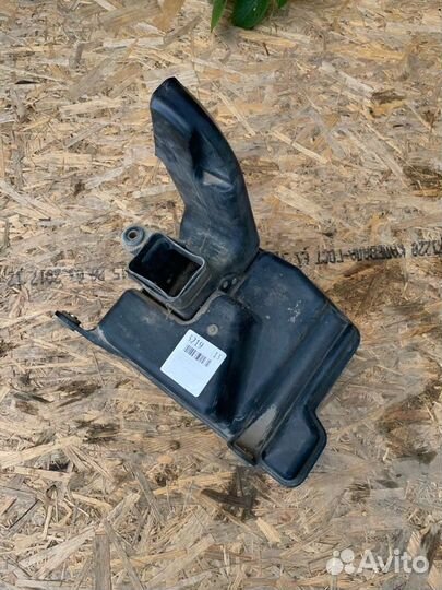 Резонатор воздушного фильтра Kia Magentis EF G4JP