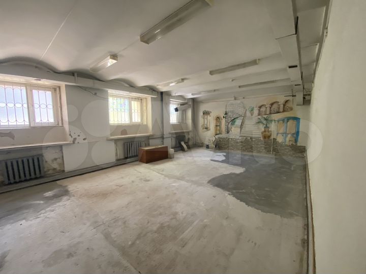 Свободного назначения пр. Кирова, 220 м²