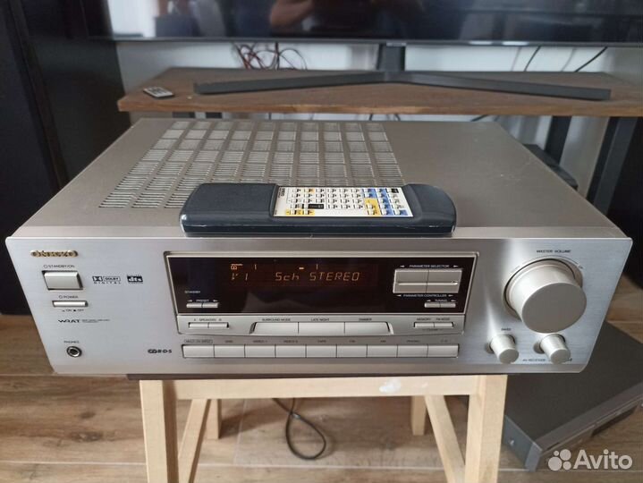 Ресивер Onkyo TX-DS484