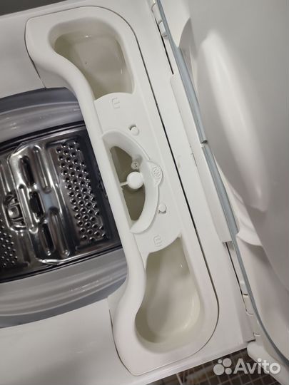 Стиральная машина с вертикальной загрузкой