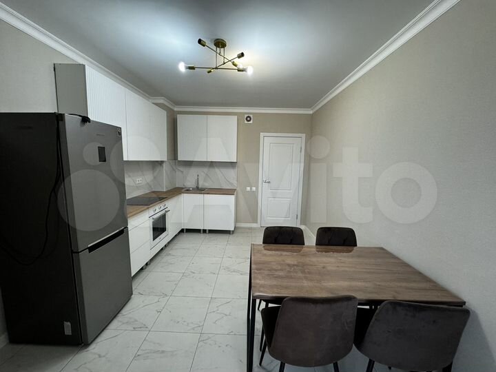 2-к. квартира, 65 м², 9/10 эт.