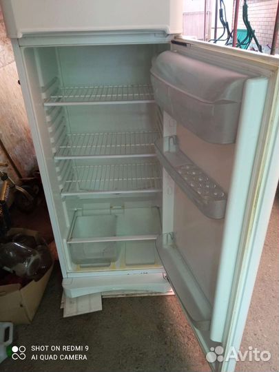 Холодильник indesit